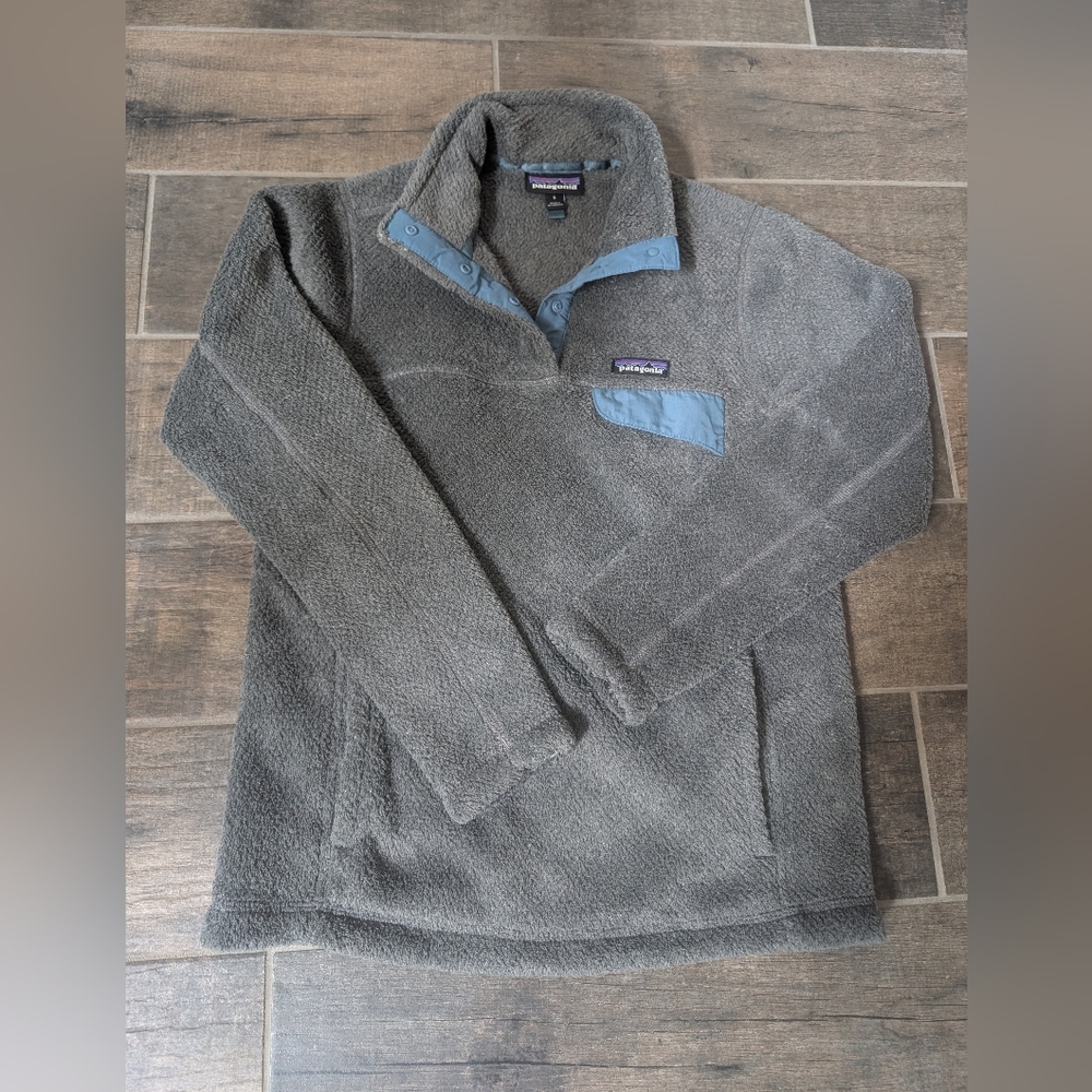 Patagonia Charcoal Fleece Pullover with Blue Trim